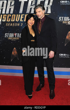 New York, NY, USA. 17 Jan, 2019. Darah Trang et Anson Mount à la Star Trek : Découverte de Saison 2 Premiere à Conrad à New York le 17 janvier 2019. Crédit : John Palmer/media/Alamy Punch Live News Banque D'Images