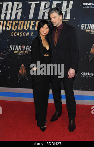 New York, NY, USA. 17 Jan, 2019. Darah Trang et Anson Mount à la Star Trek : Découverte de Saison 2 Premiere à Conrad à New York le 17 janvier 2019. Crédit : John Palmer/media/Alamy Punch Live News Banque D'Images