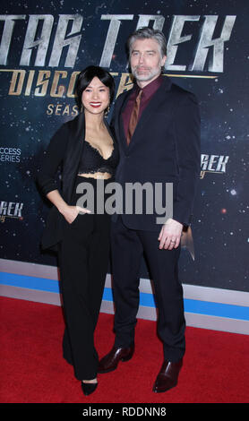 17 janvier 2019 Darah Trang, Anson Mount assister à tous les accès de la scs présente Star Trek Saison 2 premiere Découverte à Conrad à New York le 17 janvier 2019 Credit : RW/MediaPunch Banque D'Images