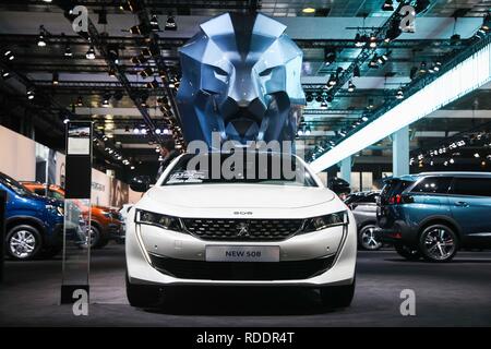 Bruxelles, Belgique. 18 janvier, 2019. Une Peugeot 508 voiture est vu à la 97ème Salon Automobile de Bruxelles dans l'Expo à Bruxelles Bruxelles, Belgique, le 18 janvier 2019. Le 97e Salon de l'Automobile de Bruxelles sera ouvert au public du 19 janvier au 27 janvier. Credit : Zheng Huansong/Xinhua/Alamy Live News Banque D'Images