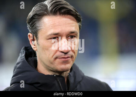 Berlin, Allemagne. 18 janvier, 2019. Soccer : Bundesliga, 1899 Hoffenheim - Bayern Munich, 18e journée, dans le PreZero Arena. L'entraîneur de Munich Niko Kovac dans l'interview Eurosport. Credit : Hasan Bratic/DPA - NOTE IMPORTANTE : en conformité avec les exigences de la DFL Deutsche Fußball Liga ou la DFB Deutscher Fußball-Bund, il est interdit d'utiliser ou avoir utilisé des photographies prises dans le stade et/ou la correspondance dans la séquence sous forme d'images et/ou vidéo-comme des séquences de photos./dpa/Alamy Live News Banque D'Images