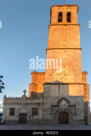 Église paroissiale de San Pedro Apostol en Montijo, Badajoz, Espagne. Key destination rurale à Extremadura Banque D'Images