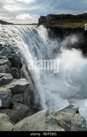 Beeindruckender Wasserfall Dettifoss, Jökulsá á Fjöllum Schluch, Island Banque D'Images