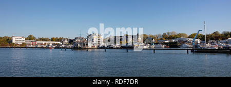 Marina au Canal Datteln-Hamm, Bergkamen, Ruhr, Nordrhein-Westfalen, Germany, Europe Banque D'Images