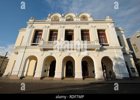 Teatro Tomas Terry près de Parque José Martí, La Havane, Cuba, Caraïbes, Amériques Banque D'Images