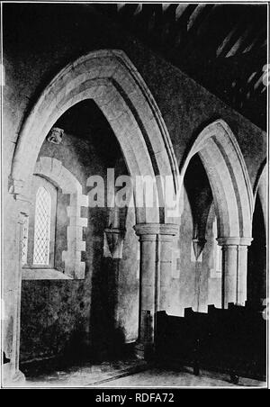 . L'histoire de Victoria du comté de Bedford. L'histoire naturelle. Hicham Gobion Church : Arcade. Veuillez noter que ces images sont extraites de la page numérisée des images qui peuvent avoir été retouchées numériquement pour plus de lisibilité - coloration et l'aspect de ces illustrations ne peut pas parfaitement ressembler à l'œuvre originale.. Page, William, 1861-1934, ed ; Doubleday, H. Arthur Herbert (Arthur), 1867-1941. Westminster [A. Agent] Banque D'Images