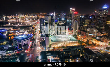 Auckland de nuit vu de la drone Banque D'Images