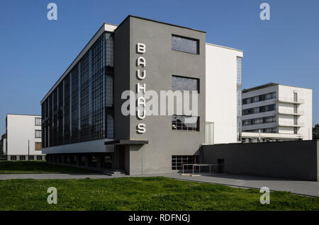 Das Bauhaus à Dessau, Sachsen-Anhalt, Allemagne Banque D'Images