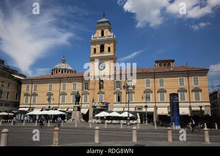 Palazzo del Governatore, Palais du Gouverneur, sur la Piazza Garibaldi, Parme, Emilie-Romagne, Italie, Europe Banque D'Images