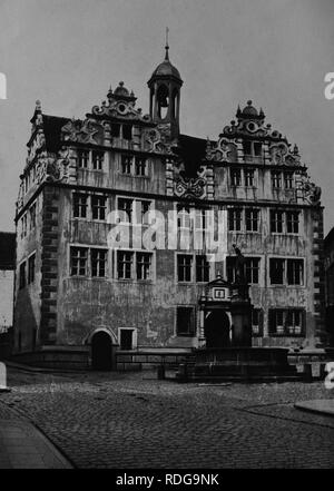 L'hôtel de ville et Lullusbrunnen fontaine de Hersfeld, Hesse, photographie historique datant des années 1900 Banque D'Images