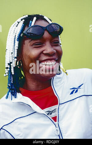 Venus Williams en compétition aux Championnats de Tennis de Lipton 1998 Banque D'Images