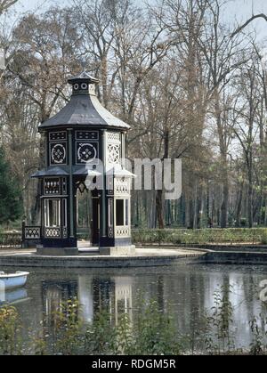 ESTANQUE CHINESCO- CENADOR. Emplacement : PALACIO REAL-JARDIN DEL PRINCIPE. ARANJUEZ. MADRID. L'ESPAGNE. Banque D'Images