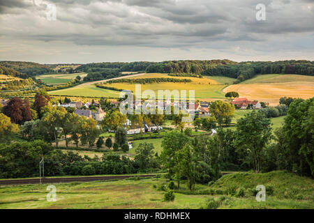 Vue sur château et estate Genhoes, Schin op Geul, Pays-Bas. Banque D'Images