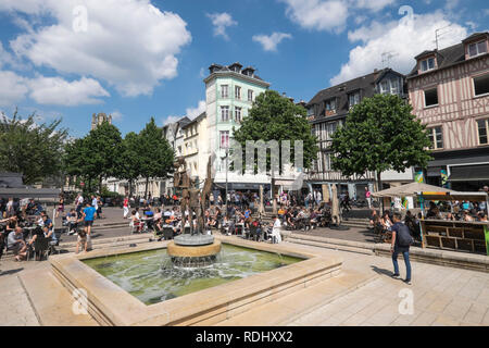 Rouen (Normandie, nord de la France) : Òplace du 19 avril 1944Ó square dans le centre-ville légende locale *** *** Banque D'Images