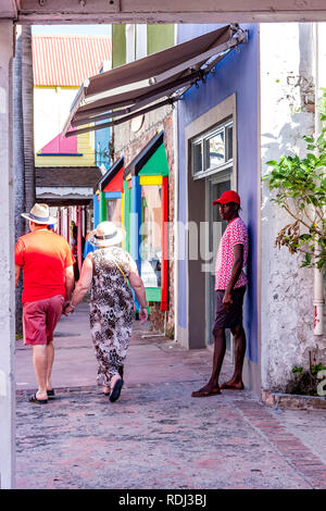 Scène de rue à downown St John's, Antigua, dans les Caraïbes Banque D'Images