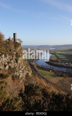 Sur la colline de Kinnoull folie et rivière Tay Perthshire en Écosse Janvier 2019 Banque D'Images