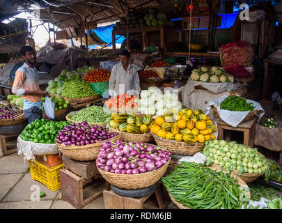 Légumes du marché, marché Devaraja, Mysore. Mysuru, Karnataka, Inde Banque D'Images