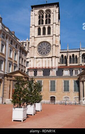 Cathédrale Saint Jean Baptiste, Saint Jean district, quartier historique du Vieux Lyon, Patrimoine Mondial de l'UNESCO, Lyon, France, Europe Banque D'Images