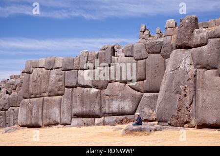 La forteresse de Sacsayhuaman, construite par les Incas, Cuzco, Pérou, Amérique du Sud Banque D'Images