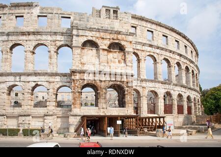 Amphithéâtre romain de Pula, Istrie, Adriatique, Croatie, Europe Banque D'Images