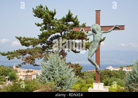 Cross en dehors de Punat sur l'île de Krk, Kvarner Bay, Côte Adriatique, Croatie, Europe Banque D'Images