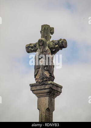 Croix de pierre de l'église Santo Tomas de Monteagudo Banque D'Images