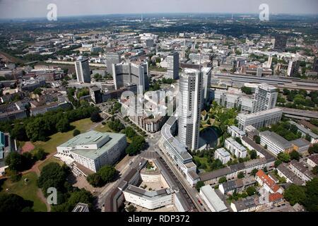 Centre-ville, Aalto Théâtre, Opéra, de la gare principale, EVONIK siège et RWE Tower bâtiment administratif, droit, Essen Banque D'Images