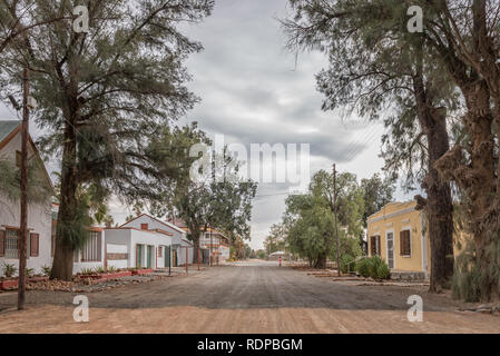 VOSBURG, AFRIQUE DU SUD, LE 1 SEPTEMBRE 2018 : une scène de rue, avec des maisons historiques, dans la région de Vosburg dans la province du Cap du Nord Banque D'Images