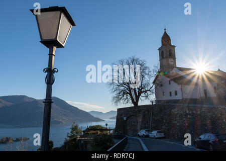 Coucher de soleil à Ronco sopra Ascona, Suisse Banque D'Images