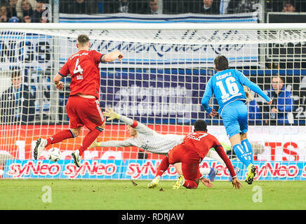 Berlin, Allemagne. 18 janvier, 2019. Nico SCHULZ, Hoff 16 shoot but pour 1-2 1899 HOFFENHEIM - FC BAYERN MUNICH - DFL RÈGLEMENT INTERDIT TOUTE UTILISATION DES PHOTOGRAPHIES comme des séquences d'images et/ou quasi-vidéo - 1.ligue de soccer allemand à Sinsheim, Allemagne, le 18 janvier 2019, journée 18 saison 2018/2019, FCB, München, Crédit : Peter Schatz/Alamy Live News Banque D'Images