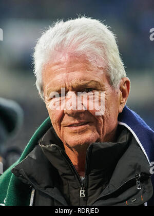 Berlin, Allemagne. 18 janvier, 2019. Dietmar HOPP, LE DIRECTEUR GÉNÉRAL DE SAP demi-taille, portrait, 1899 HOFFENHEIM - FC BAYERN MUNICH 1-3 - DFL RÈGLEMENT INTERDIT TOUTE UTILISATION DES PHOTOGRAPHIES comme des séquences d'images et/ou quasi-vidéo - 1.ligue de soccer allemand à Sinsheim, Allemagne, le 18 janvier 2019, journée 18 saison 2018/2019, FCB, München, Crédit : Peter Schatz/Alamy Live News Banque D'Images