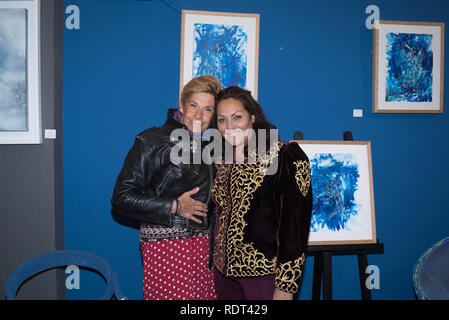 Paris : Vernissage de l'Hermine de Clermont-Tonnerre et Patricia Ducept, exposition à la galerie NOI. Banque D'Images