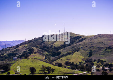 Vue vers le pic de Coyote dans Santa Teresa County Park, South San Francisco, Californie Banque D'Images