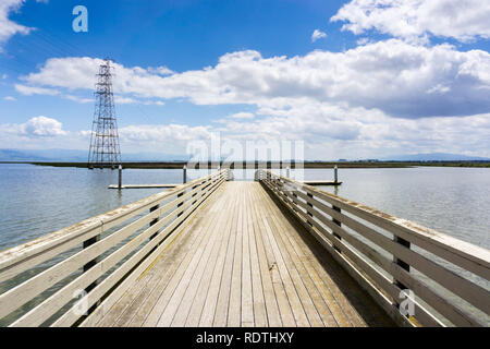 Pier à Palo Alto Parc Baylands, South San Francisco, Californie Banque D'Images