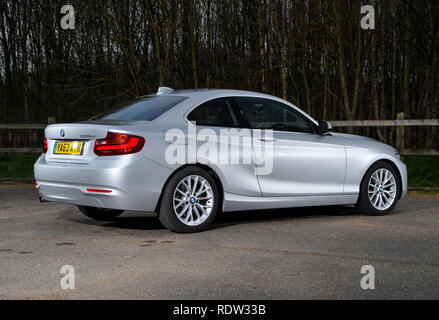 2014 BMW 220d coupé allemand Banque D'Images