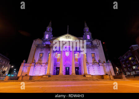 Salle municipale de Leeds par Millennium Square Banque D'Images