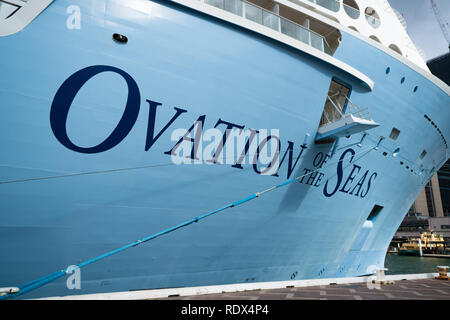 23 novembre 2018, Sydney NSW Australie : des mers Ovation cruise ship name close-up view Banque D'Images