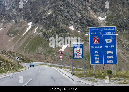 Timmelsjoch passer , à la frontière entre l'Italie et l'Autriche, la Haute Route alpine Timmelsjoch, col à 2474 mètres d'altitude, col, péage, Banque D'Images