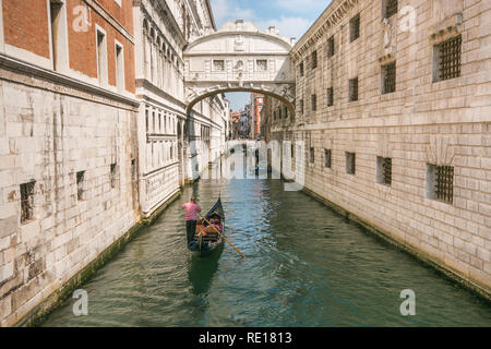 Venise, Italie - le 23 mai 2017 incroyable : Venise : le célèbre pont des soupirs Banque D'Images