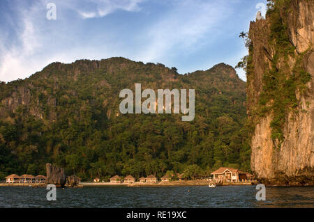 El Nido resorts Docks de Miniloc island, Bacuit archipelago, Palawan, Philippines, Asie du Sud, Asie Banque D'Images