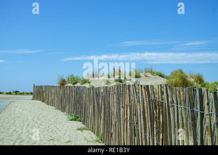 Grande plage de l'Espiguette plage près de Port Camargue et Le Grau-du-Roi, la plus plage sauvage dans Gard, France Banque D'Images