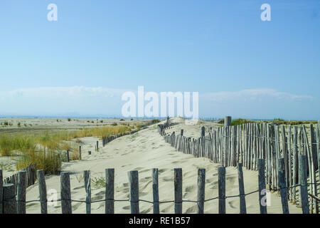 Grande plage de l'Espiguette plage près de Port Camargue et Le Grau-du-Roi, la plus plage sauvage dans Gard, France Banque D'Images