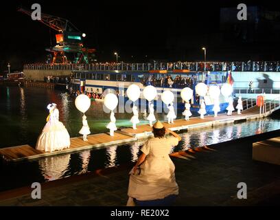 Événement d'ouverture de l'Kulturkanal, un projet tout au long de l'été le long du Canal-Rhine-Herne la culture, l'année 2010 de la Ruhr metropolis Banque D'Images