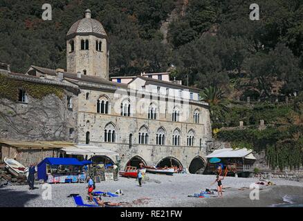 San Fruttuoso de Capodimonte abbaye bénédictine, Camogli, Ligurie, Italie, Europe Banque D'Images
