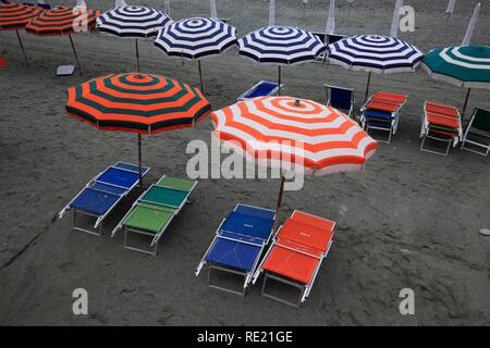 Fin de la saison sur la plage de Monterosso, Cinque Terre, Ligurie, Italie, Europe Banque D'Images