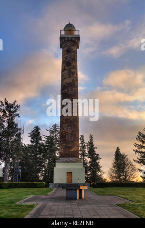 Construit en 1926, l'Astoria Column a été conçu pour ressembler à l'excellent roman La Colonne Trajane. Il y a 164-pas en colimaçon croissant pour un obs Banque D'Images