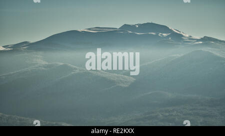 Paysage d'hiver en pic Tarnica. Hiver neige dans les montagnes. Bieszczady. Poand Banque D'Images