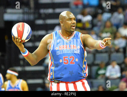 Memphis, TN, USA. 18 janvier, 2019. Harlem Globetrotters, Big Easy (52), au cours de l'exposition game contre les Washington Generals à Fed Ex Forum à Memphis, TN. Kevin Langley/Sports médias du Sud/CSM/Alamy Live News Crédit : Cal Sport Media/Alamy Live News Banque D'Images