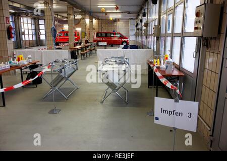 Épidémie, pandémie d'exercice par les Pompiers, Essen pour la vaccination de masse de la population quand à risque par un virus, Essen Banque D'Images