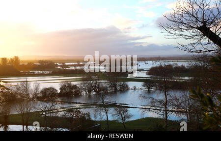 Le Somerset Levels inondation pour la première fois cette année autour de la ville de Langport et Muchelney Abbey. En 2012 Muchelney a été coupée pendant 12 jours avant Noël, les inondations en tournant le village dans une île. Doté d''atmosphère : où : Langport, Royaume-Uni Quand : 20 Déc 2018 Crédit : David Sims/WENN.com Banque D'Images